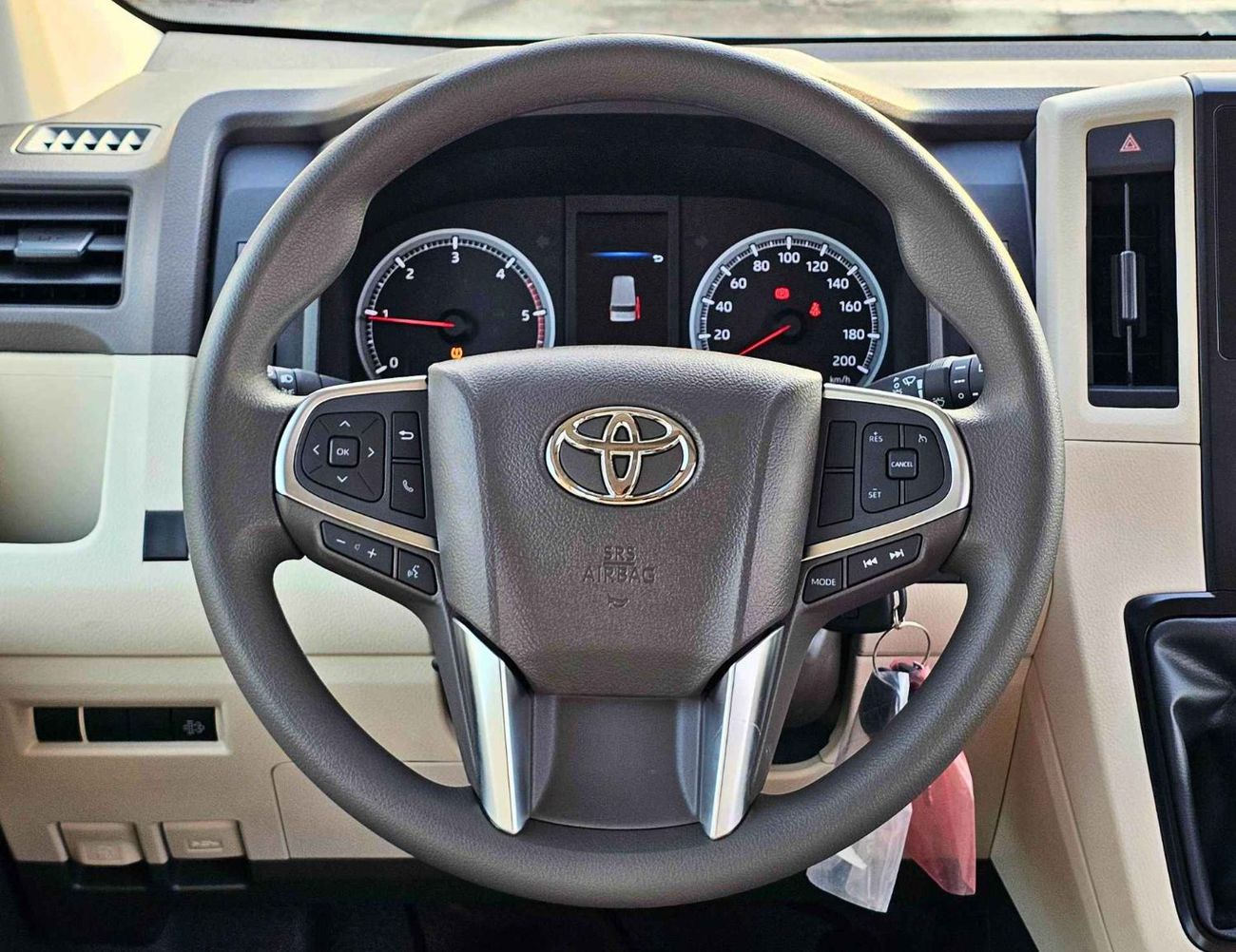 Toyota Hiace HIGHROOF GL / 13 SEATS WITH LEATHER / 2.8L DIESEL M/T V4 (CODE # HH28GLM)