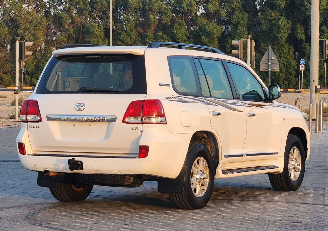 Toyota Land Cruiser GX.R V6