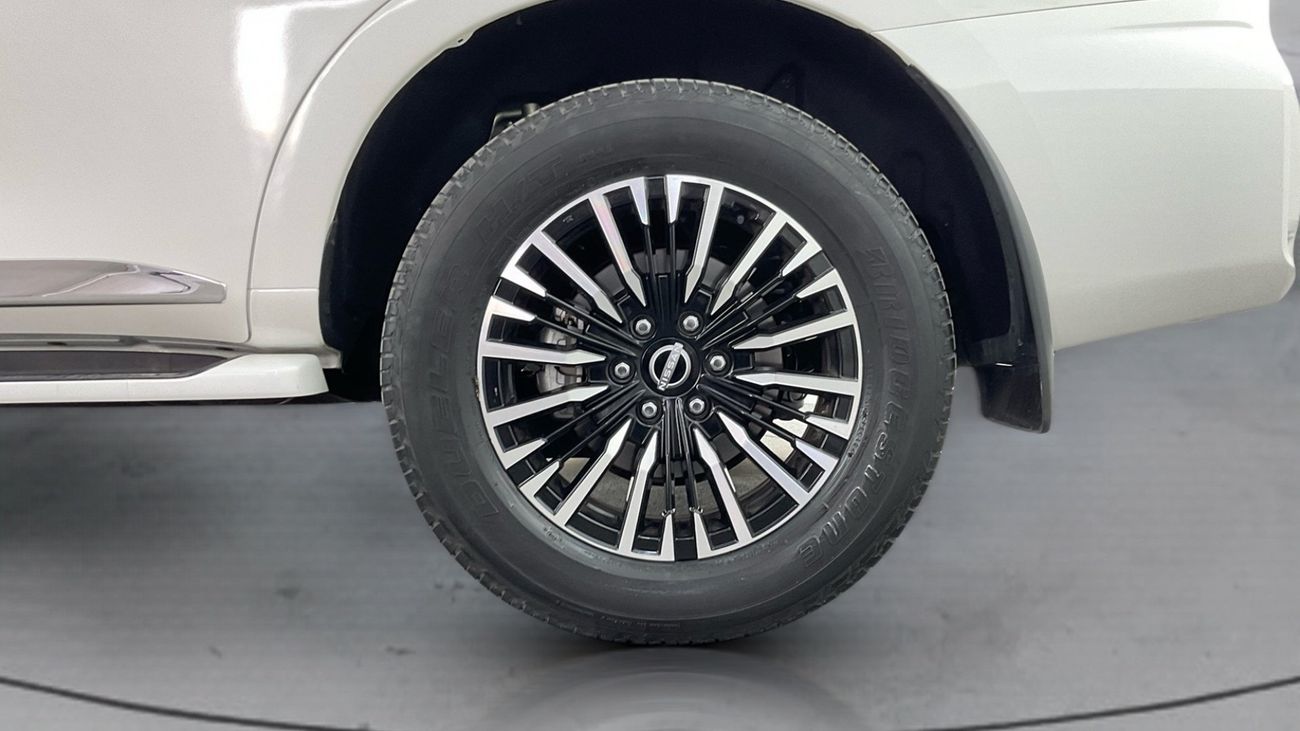 Nissan Patrol LE PLATINUM CITY | Guaranteed Warranty | 0 Down Payment