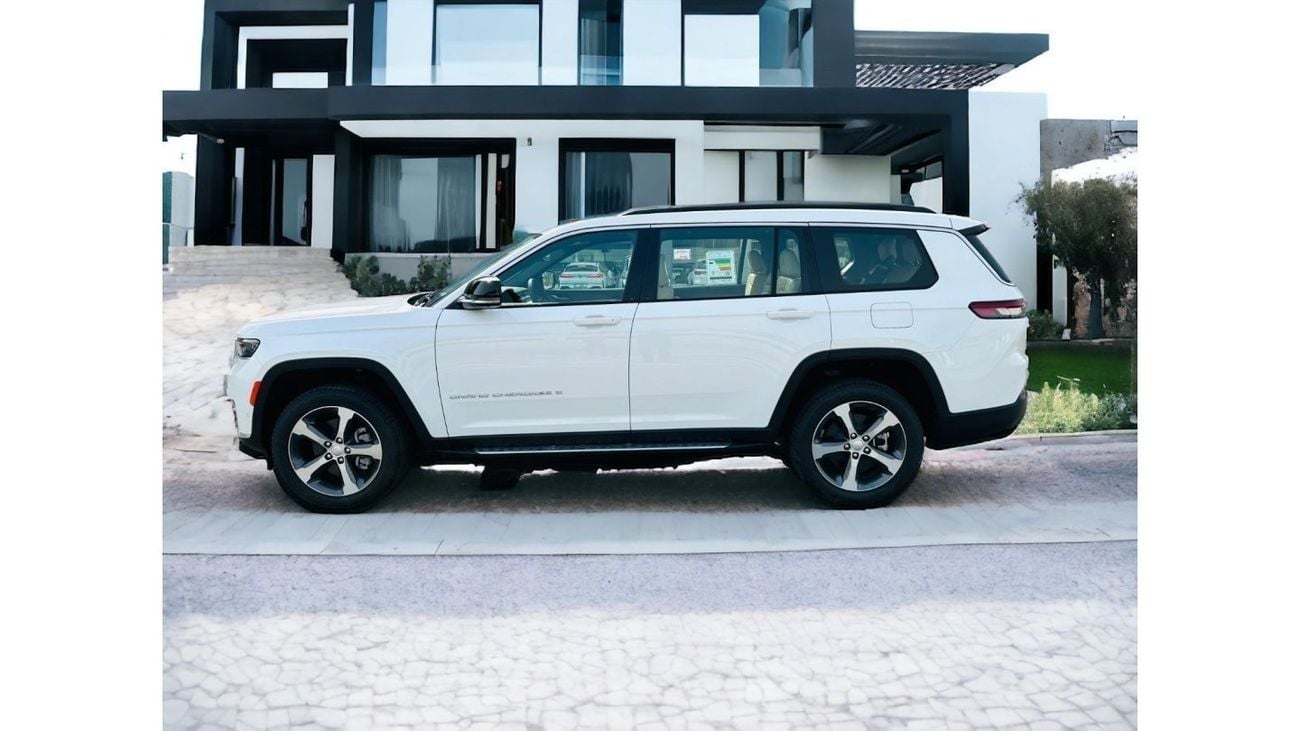 Jeep Grand Cherokee AED 3,280 PM | JEEP GRAND CHEROKEE L LIMITED PLUS 4X4 | GCC | 0% DP | UNDER WARRANTY