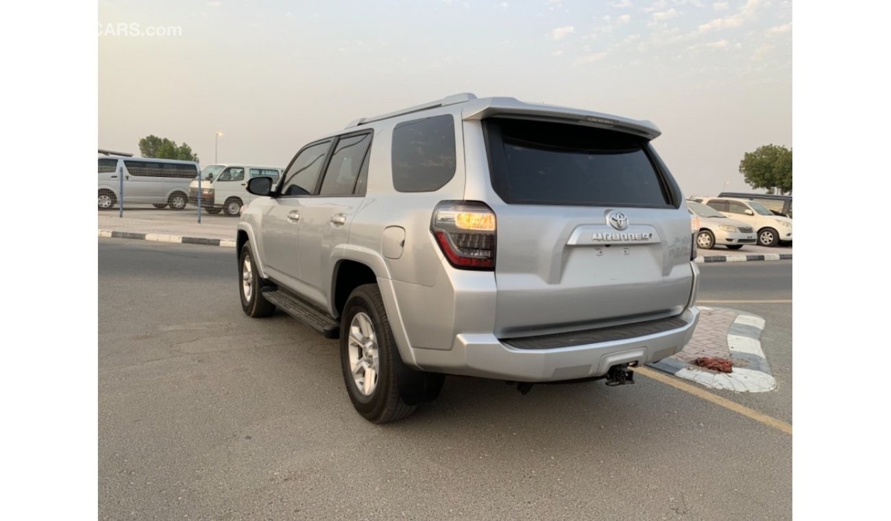 Toyota 4Runner SR5 FULL OPTION 4 WHEEL DRIVE 7-SEATER 4.0L V6 2018 AMERICAN SPECIFICATION