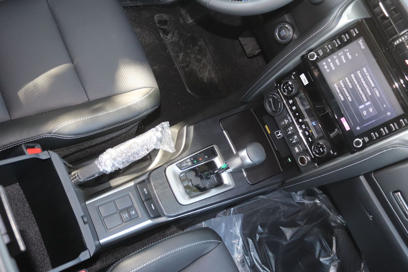 Toyota Fortuner 2026 Model Toyota Fortuner, 4.0L Petrol 4WD 6A/T