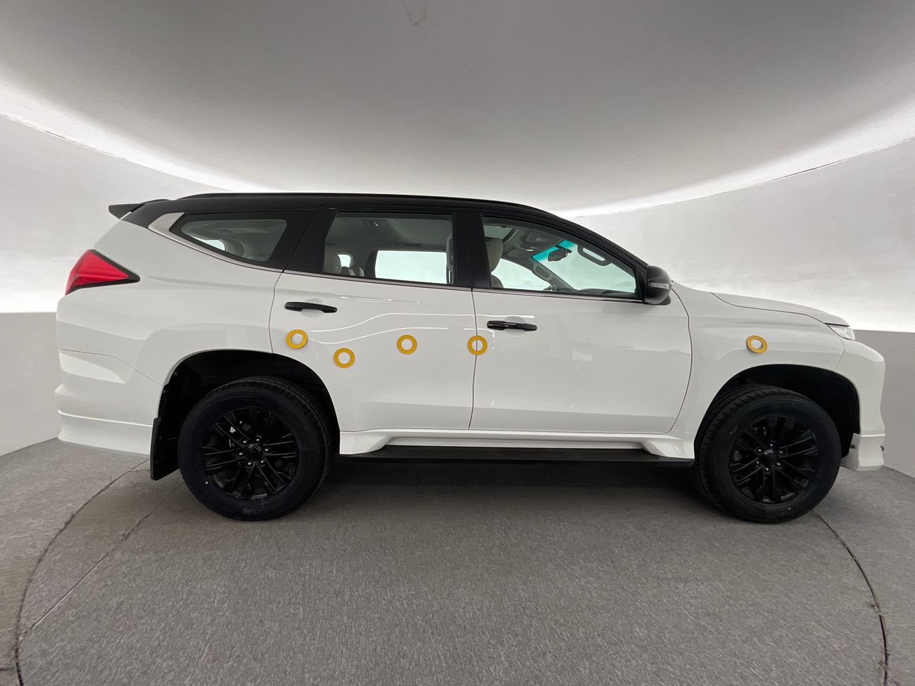 ميتسوبيشي مونتيرو سبورت Prime Edition | Carnival Sale • UP TO AED 20,000 OFF | شامل الضمان | 0 ﺪﻔﻋﺓ ﺃﻮﻟﻯ