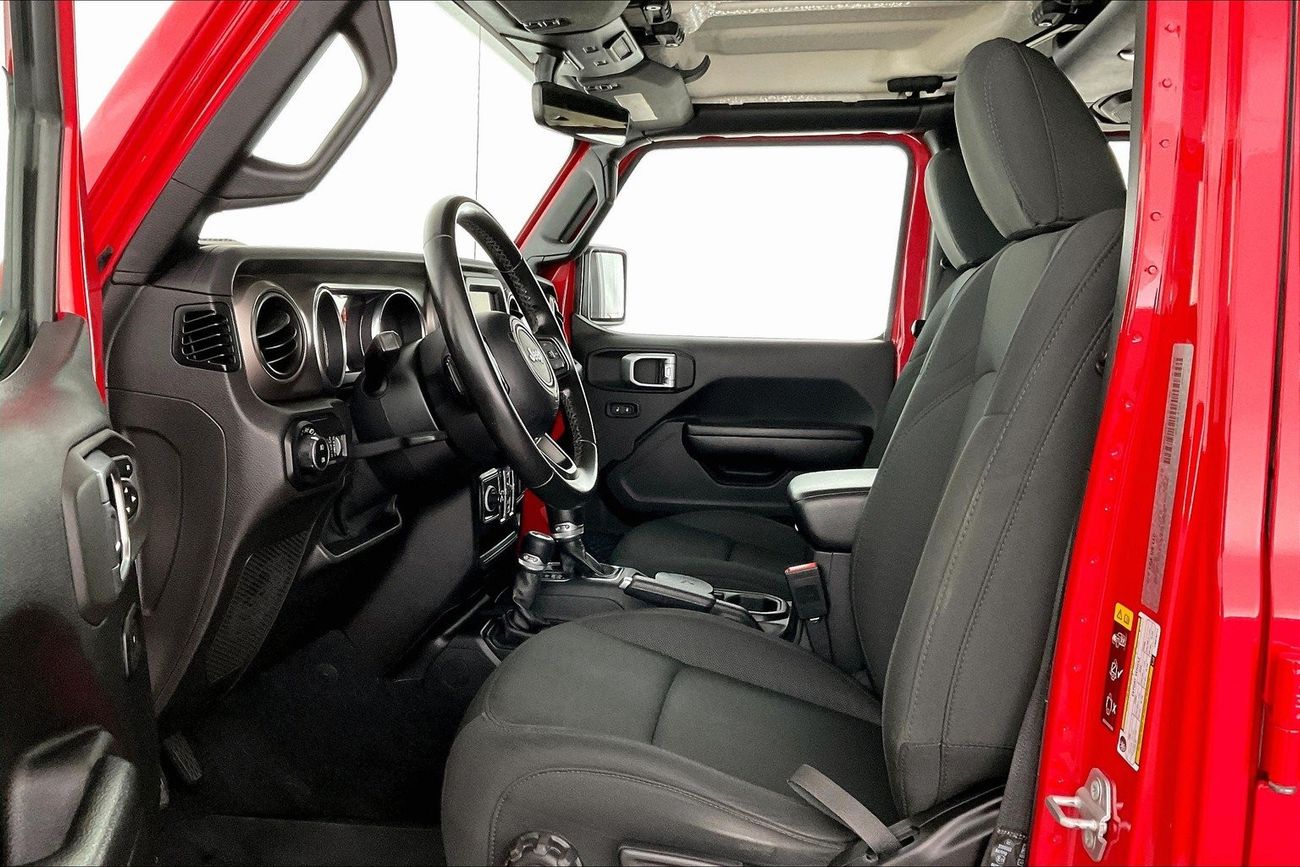 جيب رانجلر Sport Unlimited | سنة ضمان مجانية | نسبة التمويل 1.99% | خالية من أضرار الفيضانات