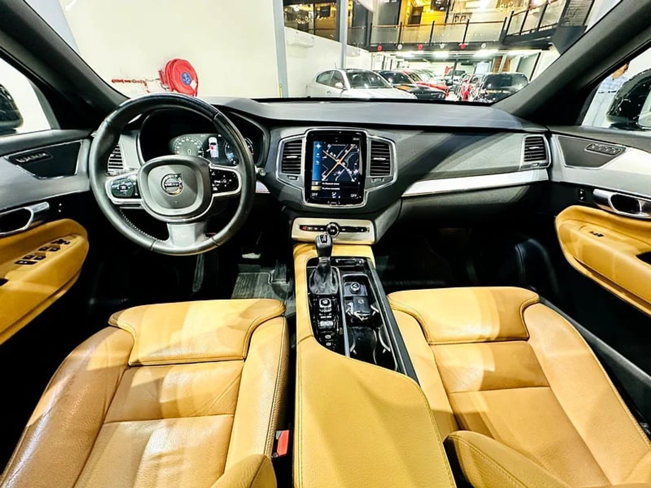 فولفو XC 90 2.0T B6 MHEV Inscription AWD (7-seater)