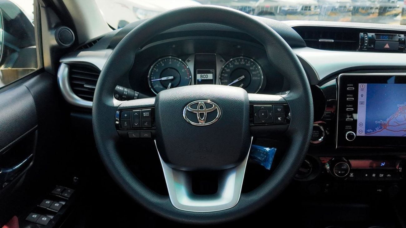 تويوتا هيلوكس TOYOTA HILUX SR5 4.0 V6 4WD A/T 2026