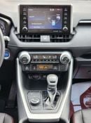 Toyota RAV4 XLE Toyota Rav4 Hybrid full option