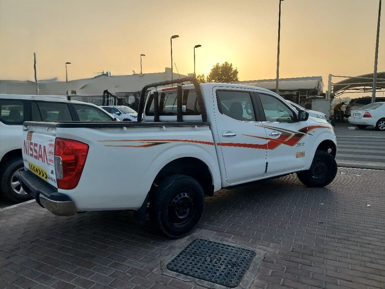 نيسان نافارا DC 4WD DIESEL MANUAL TRANSMISSION