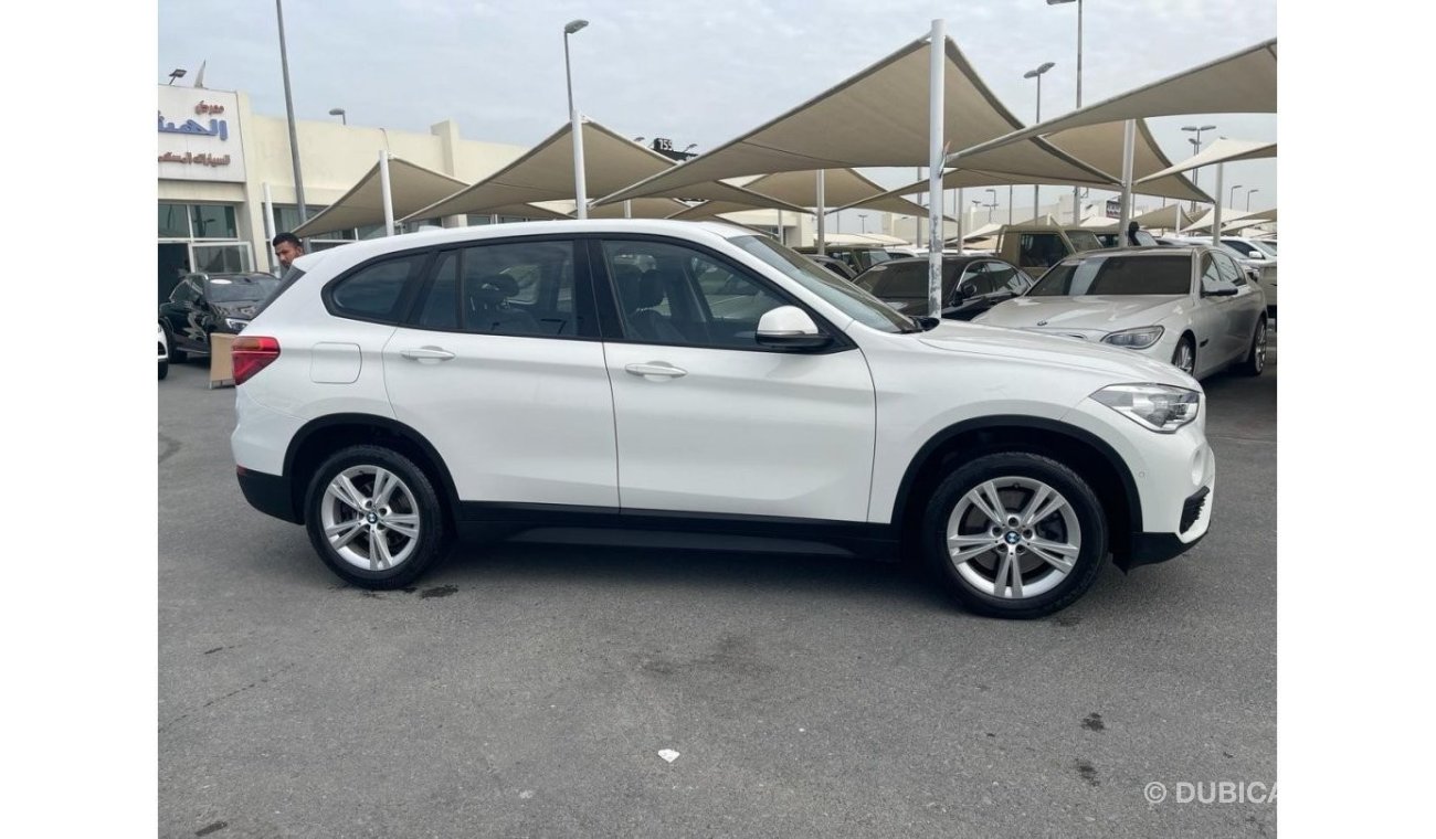 بي أم دبليو X1 xDrive 25i M سبورت