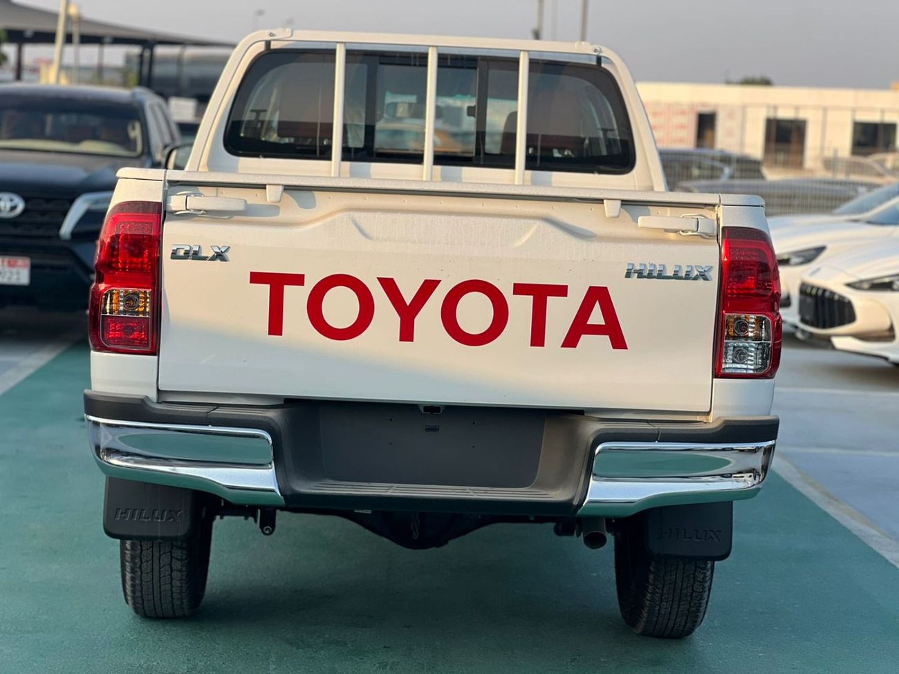 Toyota Hilux GLX 2.4L Double Cab Utility