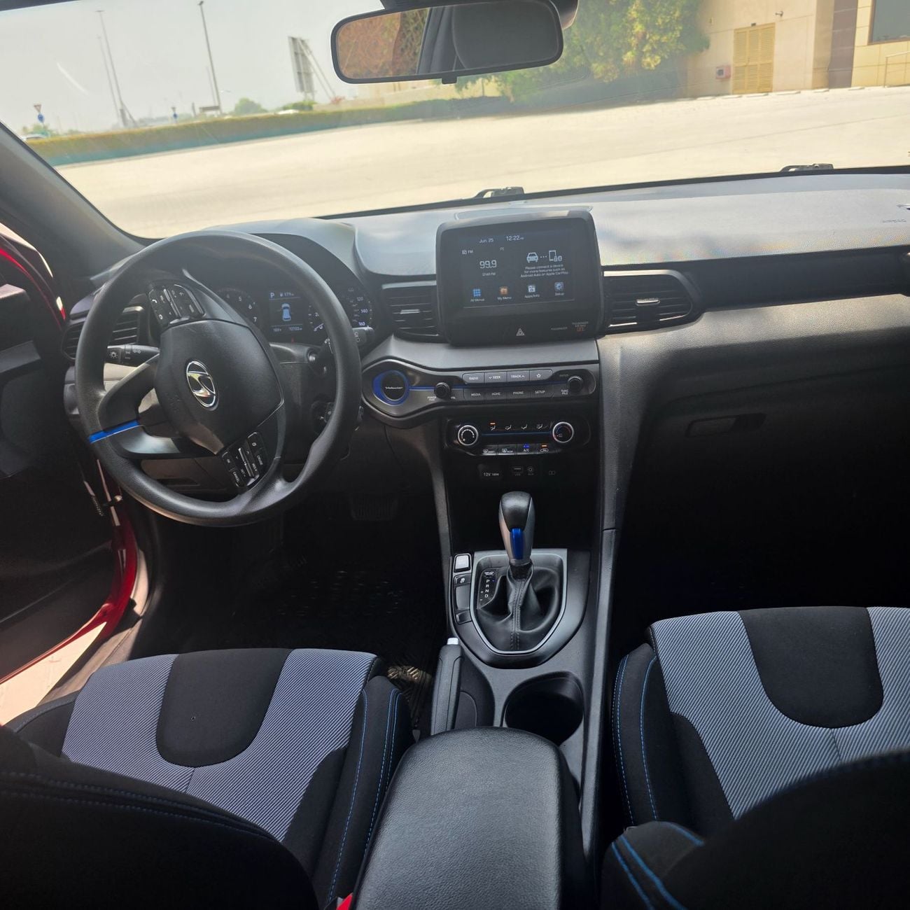 Hyundai Veloster GLS MID