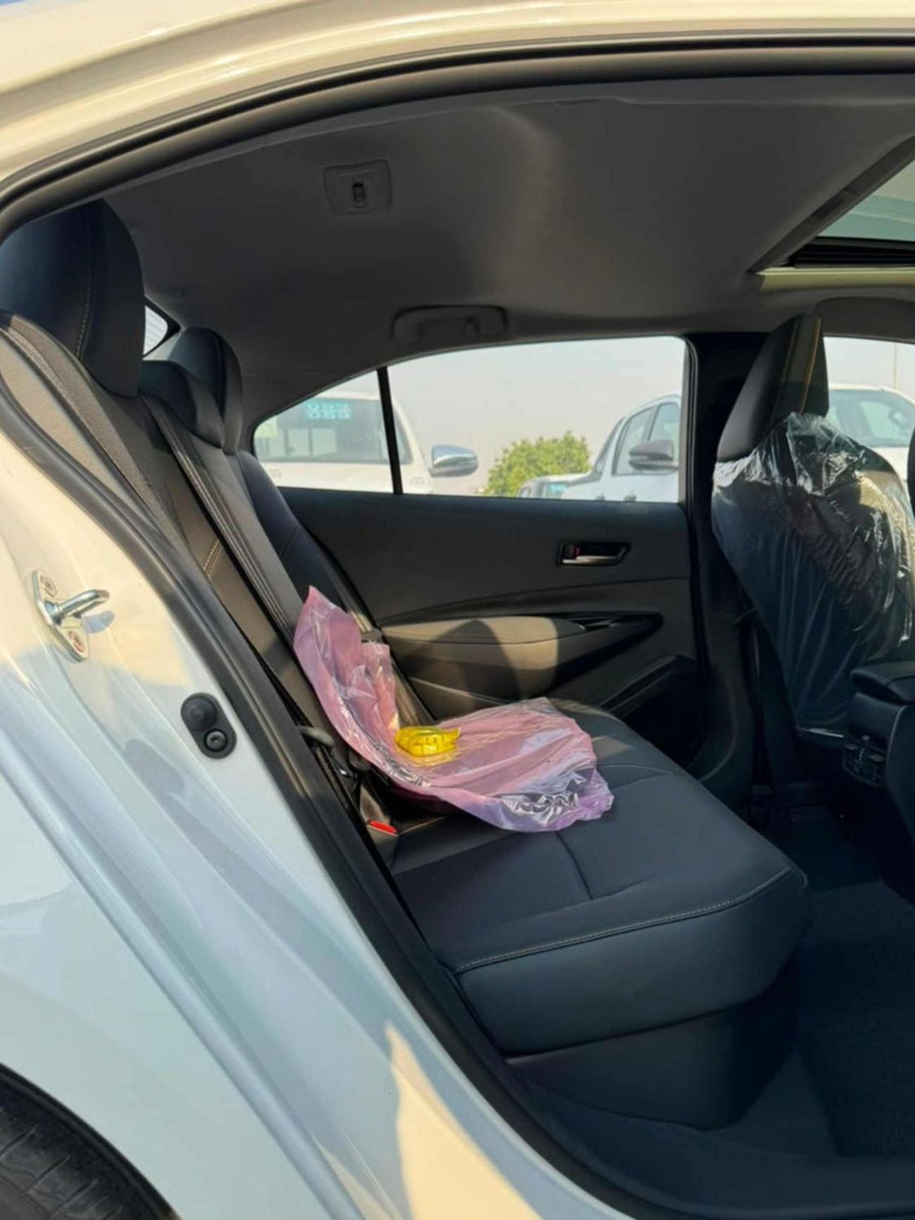 تويوتا كورولا HYBRID ELITE || 1.8L V4 / NEW SHAPE / ROOF MOUNTED CAMERA / READY UNITS (CODE # ELIF)