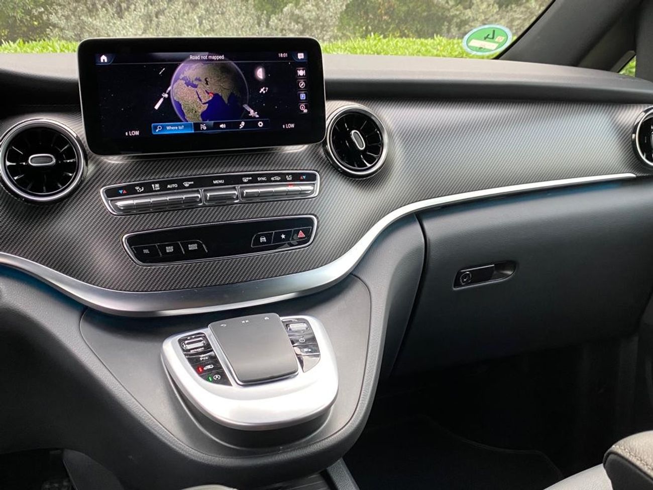 مرسيدس بنز V 300 Mercedes V-300 Desil V4 2022 Orginal Paint - Low Mileage - under warrnty Germany