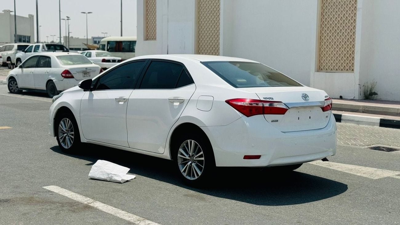 Toyota Corolla SE+ TOYOTA COROLLA MODEL 2014 GCC SPACE 1.6 VERY CLEAN CAR
