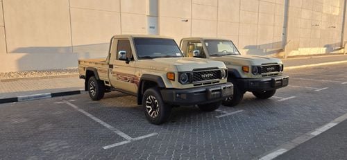 Toyota Land Cruiser Pick Up PETROL AUTO 7000KM