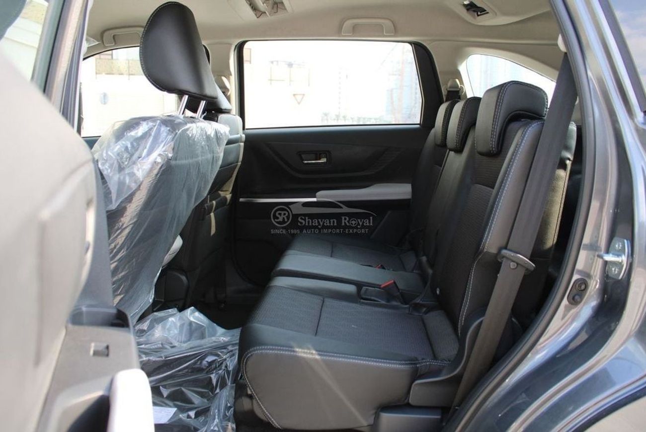 Toyota Veloz LHD 1.5L PET AT 7S 2025MY