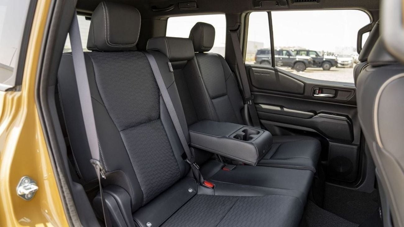 Toyota Prado (LHD) TOYOTA PRADO 250 2.4P AT FIRST EDITION MY2025 – SAND & GREY ROOF