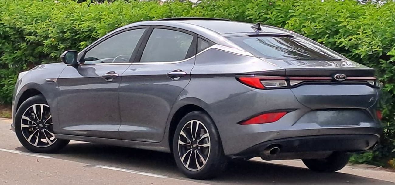 جاك J7 530-Monthly l GCC l Cruise, Sunroof, Leather Seats l Accident Free