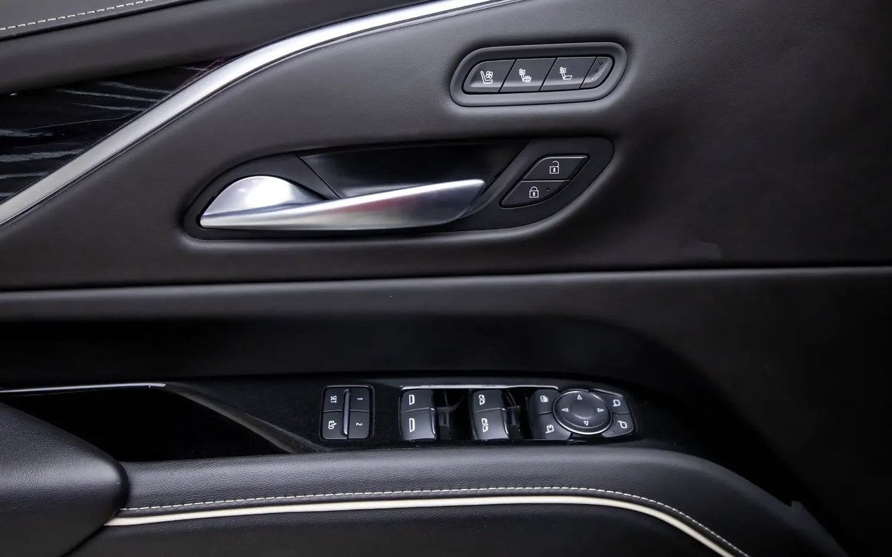 Cadillac Escalade Escalade-V 6.2L - GCC Spec - With Warranty and Service Contract