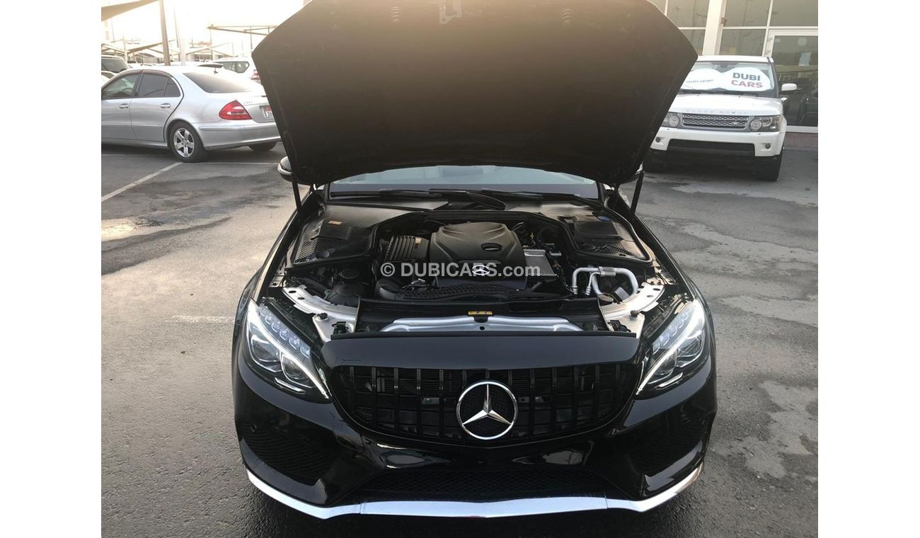 مرسيدس بنز C 300 موديل 2016 وارد كلين تيتل فل مواصفات رداربانوراما كراسي جلد ومثبت سرعه وتحكم كهربي كامل ونظام صوت مم
