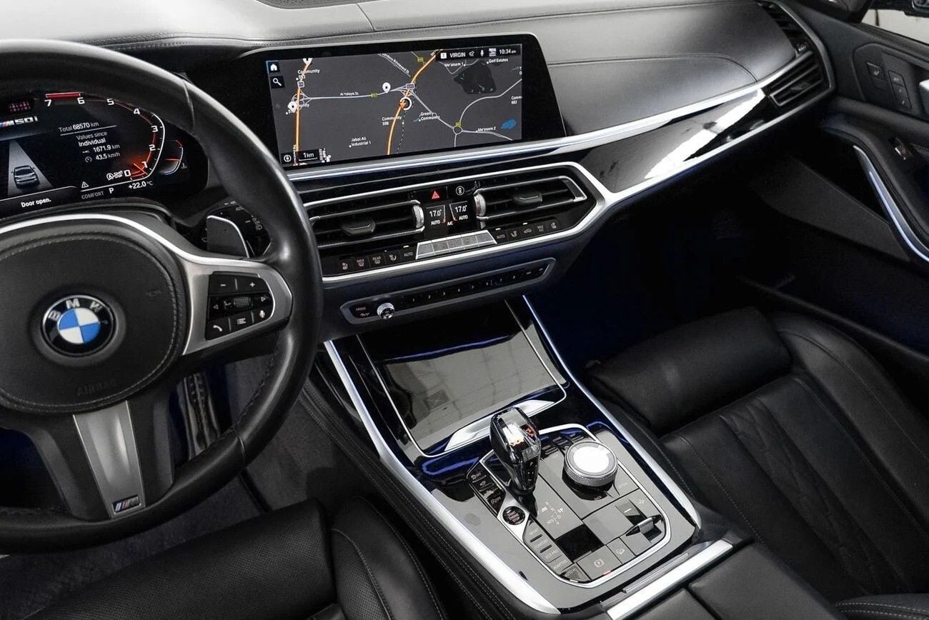 BMW X7 M50i