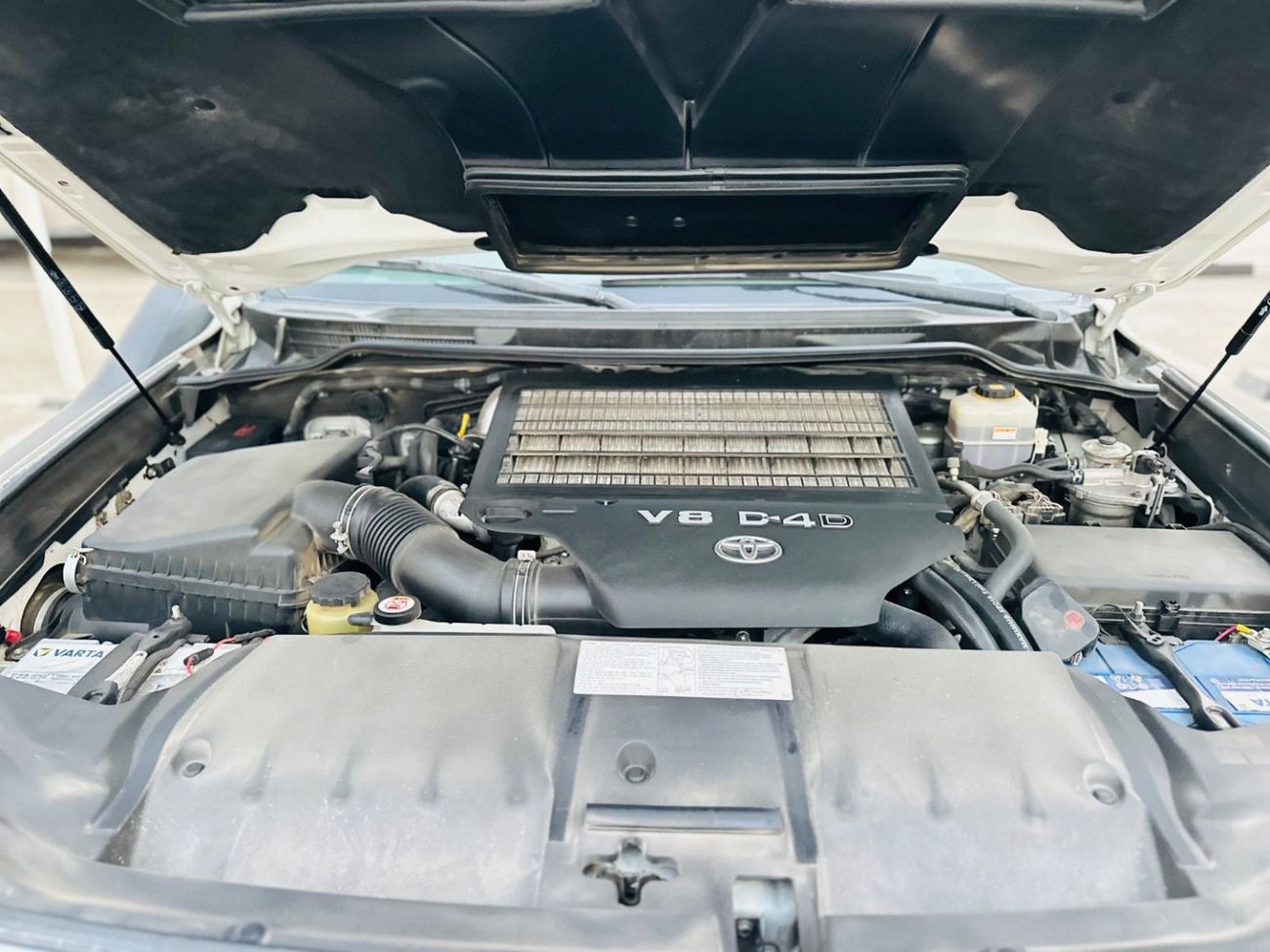 Toyota Land Cruiser Toyota Landcruiser 2020 Diesel  LHD V8 Full option