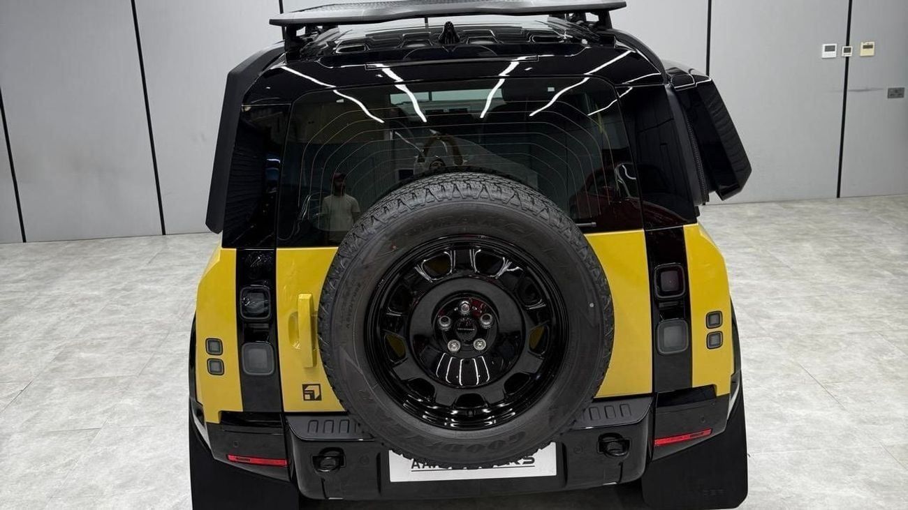 Land Rover Defender Trophy Edition V6 | GCC Specs | 5-Year Warranty & Service Contract