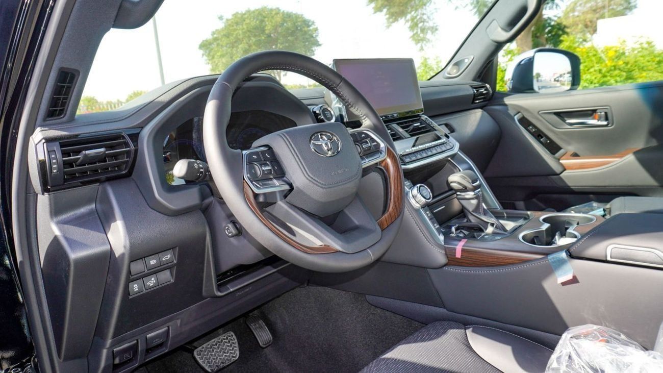 Toyota Land Cruiser ECT0077 - Toyota Land Cruiser 300 VX - 3.5L Petrol Auto GCC Black/Black