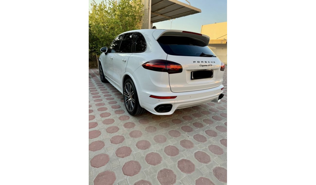 Porsche Cayenne GTS