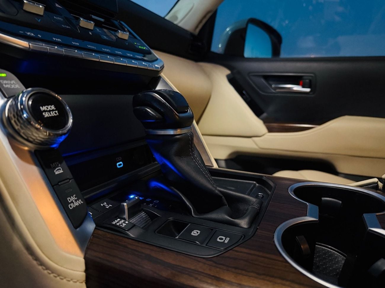 تويوتا لاند كروزر GXR 3.5L