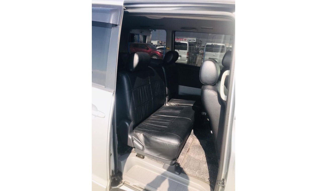 تويوتا نواه TOYOTA NOHA //// FULL OPTION //// 2004 //// GOOD CONDITION //// KILOMETERS LOW //// SPECIAL OFFER //