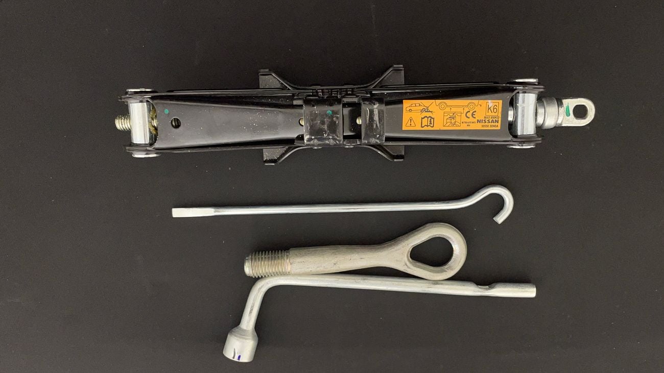 Nissan Sunny SV 1.5 | Zero Down Payment | Home Test Drive