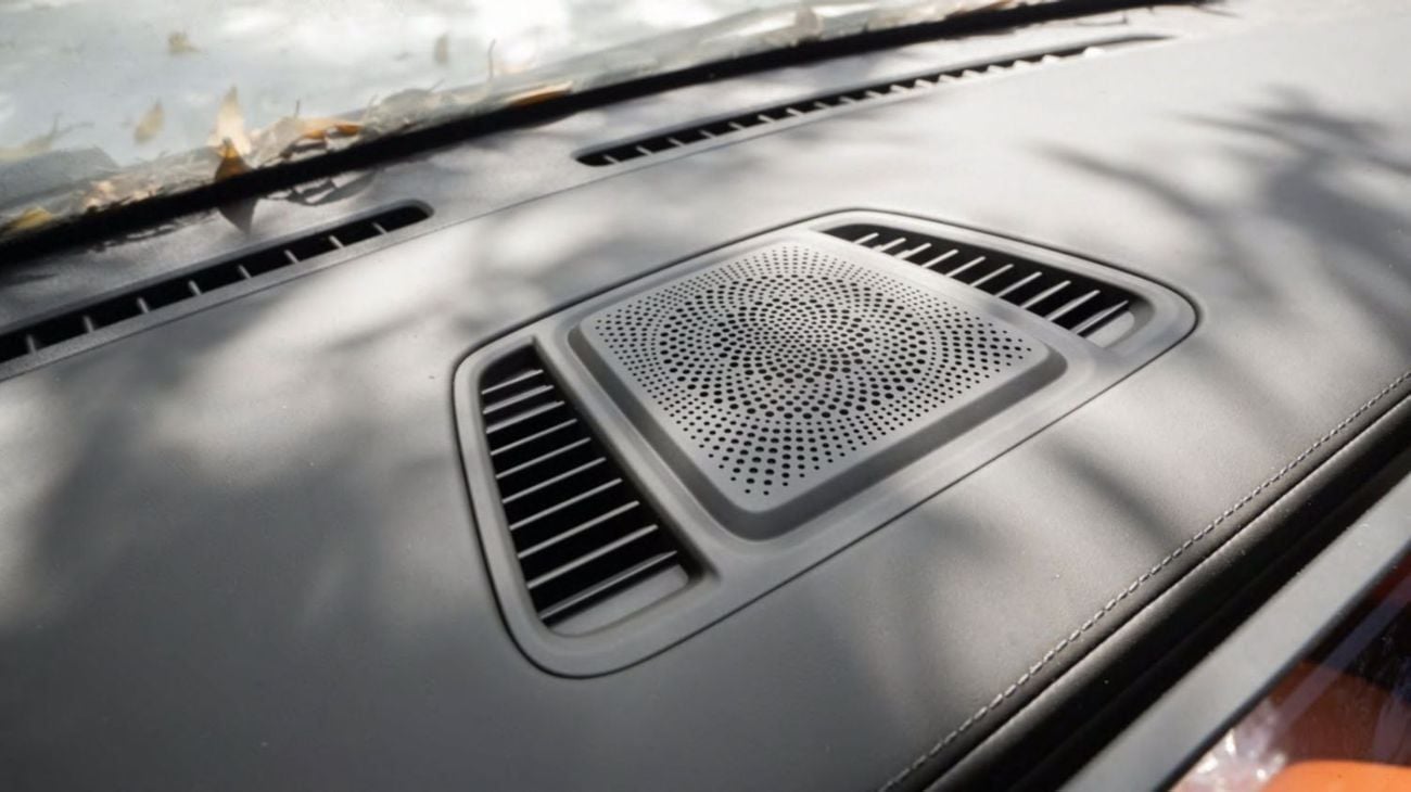 روكس 01 PRESTIGE VIP PLUG-IN HYBRID 1.5L Petrol Turbo Engine Electric Range 235KM FOR LOCAL تسجيل محلي