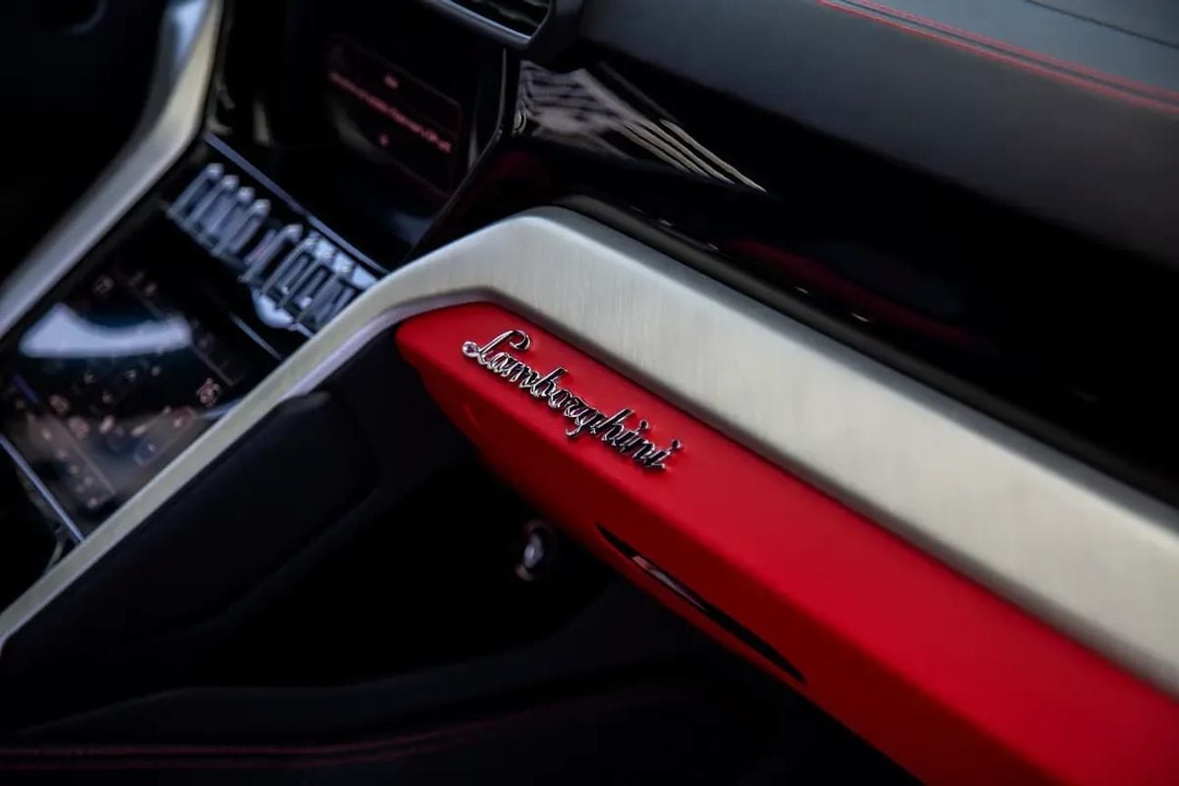 Lamborghini Urus STD
