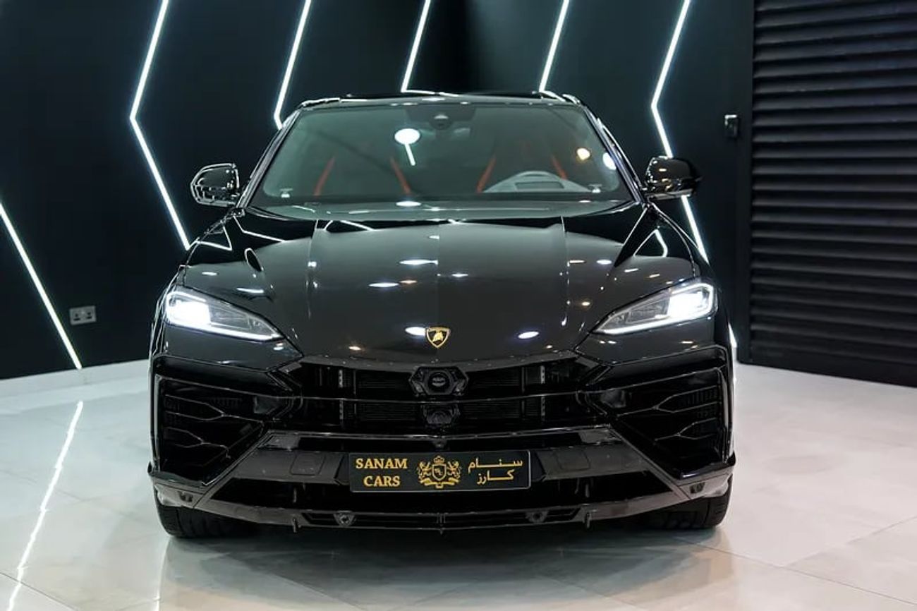 لامبورغيني اوروس SE Hybrid, New Facelift, Carbon Trim, Bang N Olufsen Audio