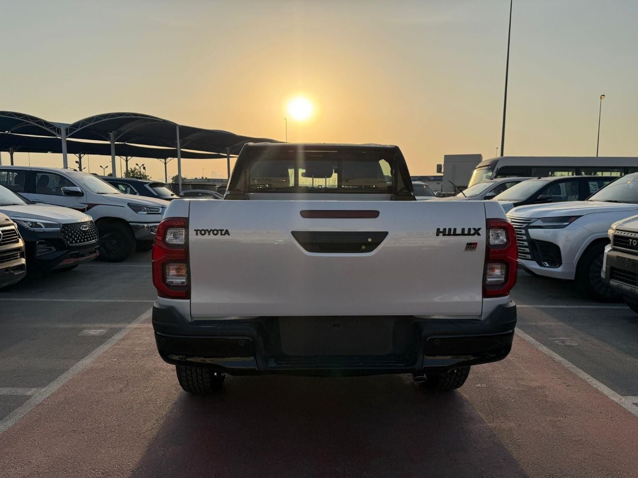 تويوتا هيلوكس TOYOTA HILUX GR SPORT 4.0L 2025