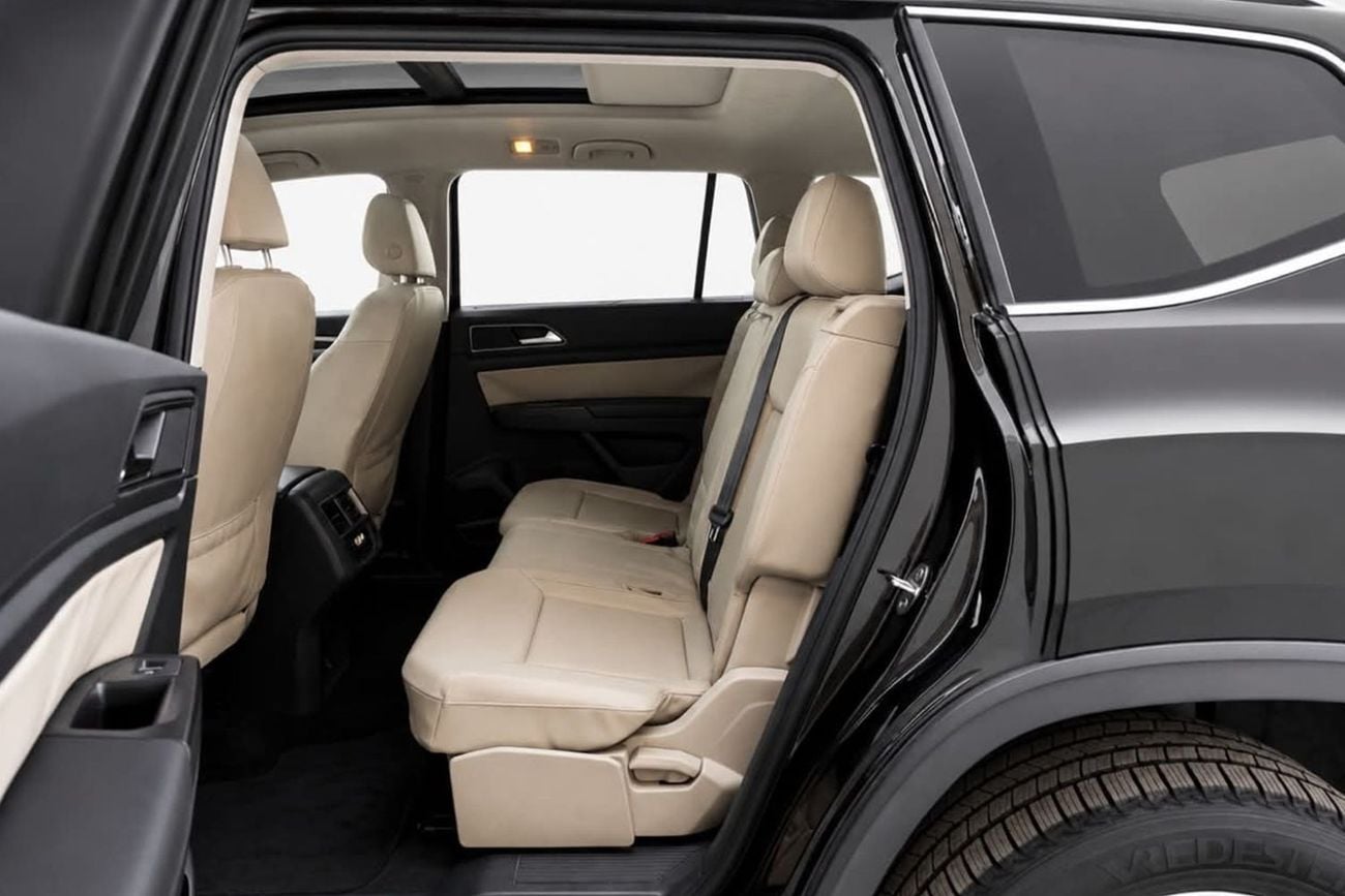Volkswagen Teramont Volkswagen Teramont Comfortline 4MOTION l 1 Owner l AED 1,018 / Monthly