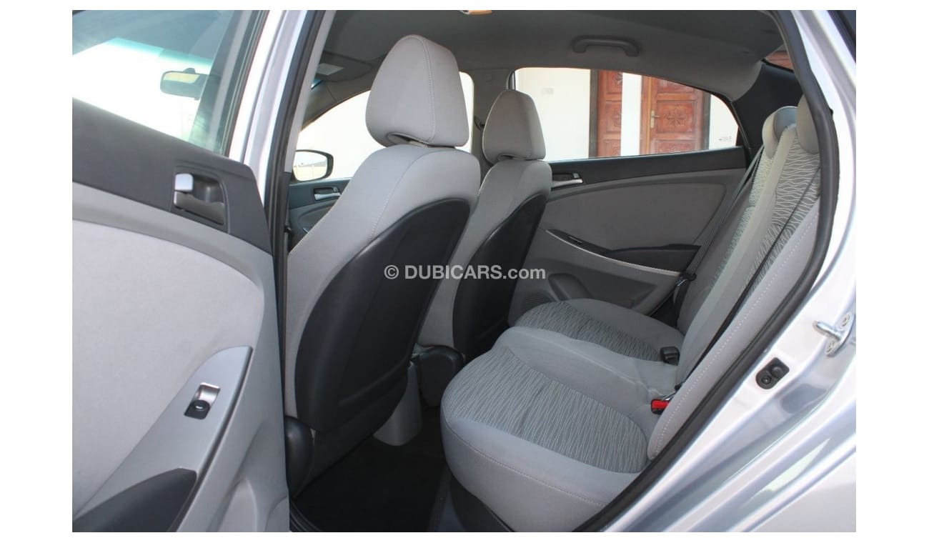 Hyundai Accent Hyundai Accent 2018 GCC in excellent condition without accidents, very clean from inside and outside