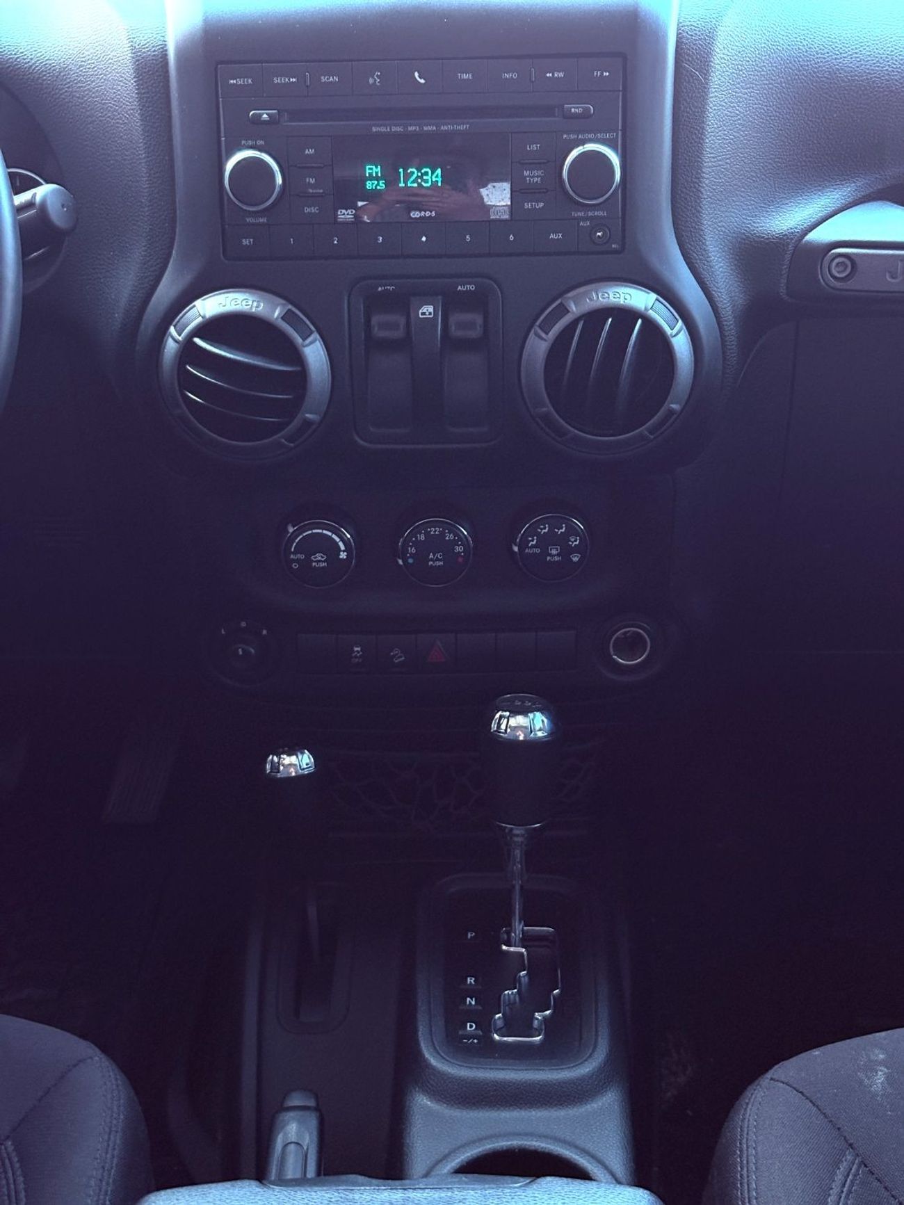 جيب رانجلر Willys Wheeler 3.6L A/T (2 Door) | 2017 | GCC SPECS | AED 1,150 / month