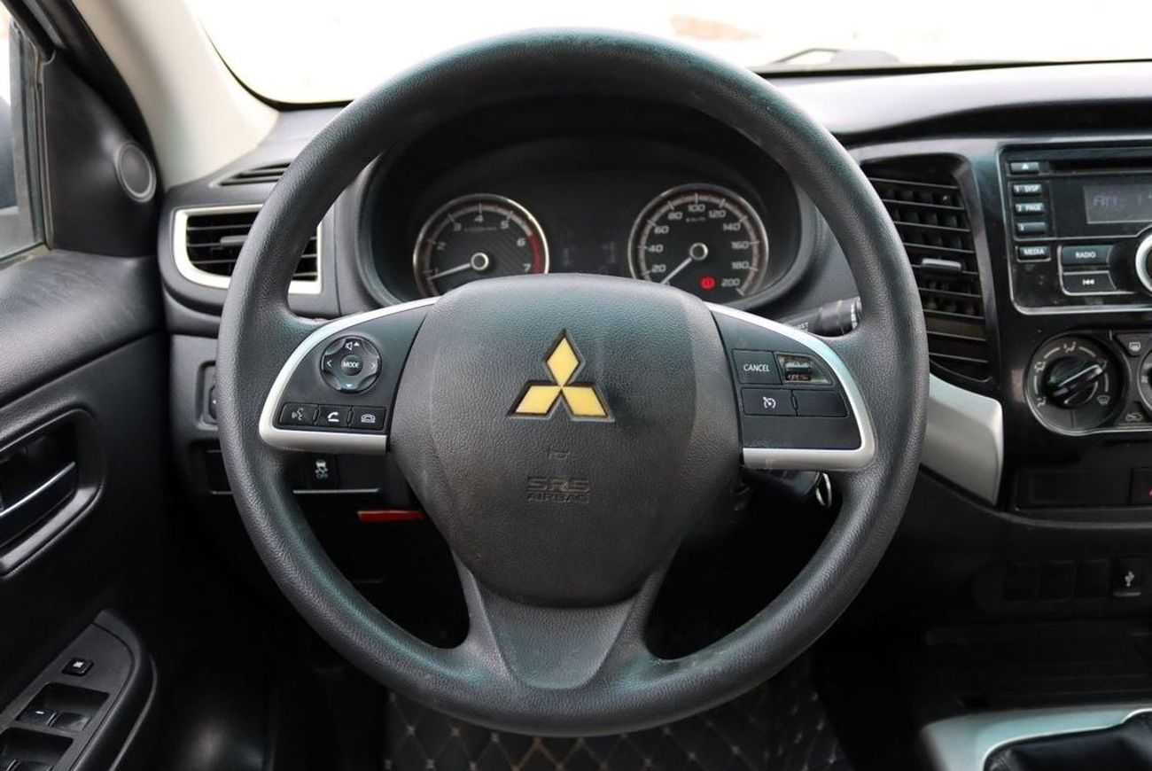 Mitsubishi L200 GLX 2.4L