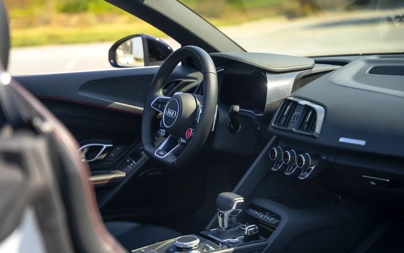 Audi R8 Spyder FSI 4.2L (420 HP)