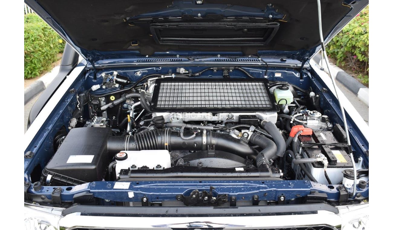 Toyota Land Cruiser Pick Up DOUBLE CAB LIMITED LX V8 4.5L TURBO DIESEL 5 SEAT MT