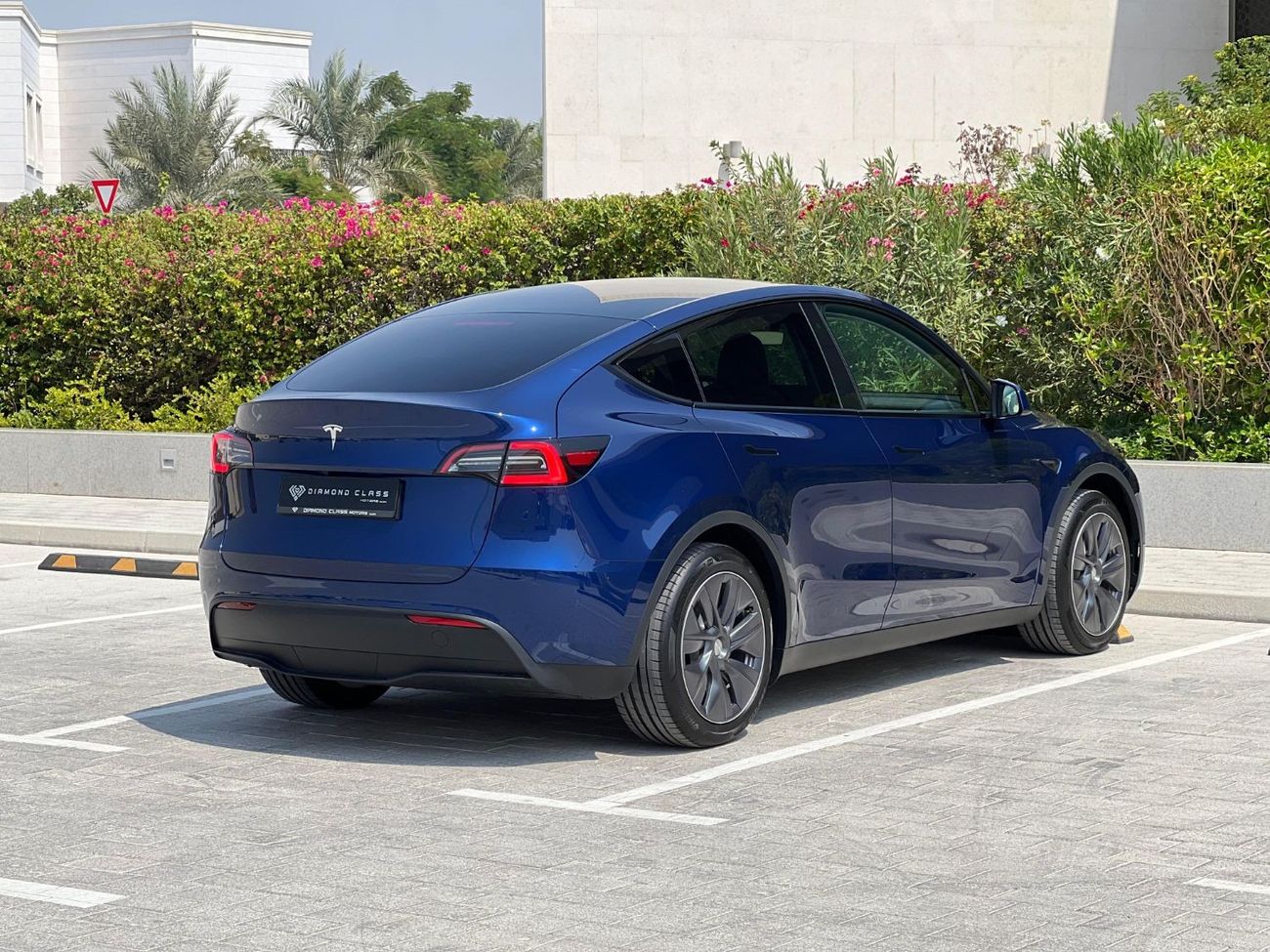 Tesla Model Y Tesla Model Y   Brand New  Auto Pilot  2024 GCC Zero KM  Under Tesla Warranty