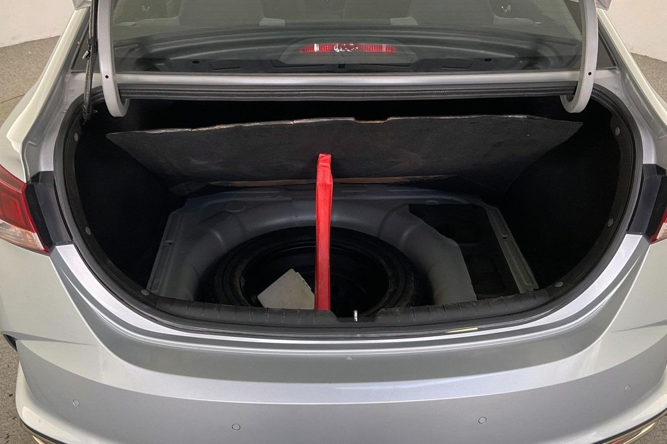 Hyundai Accent Smart / GL | National Day Celebration | Guaranteed Warranty | 0 Down Payment