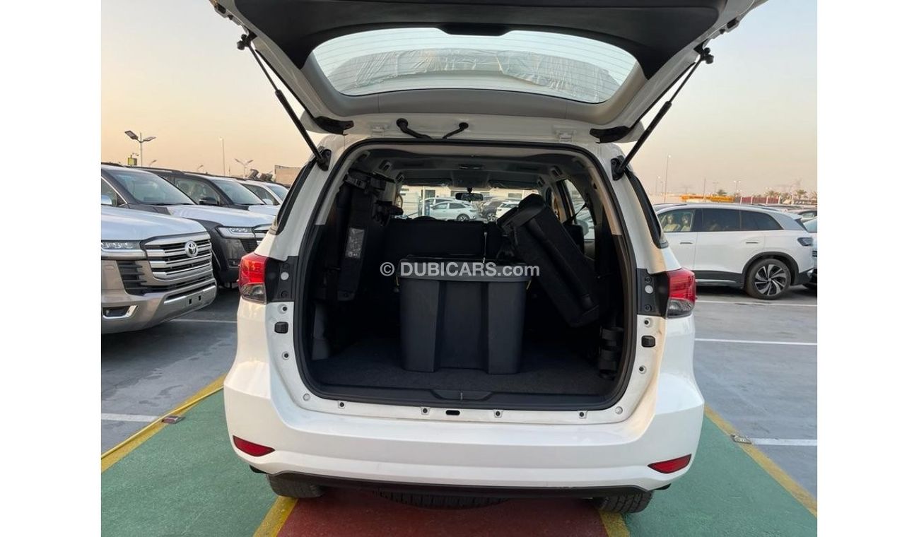 Toyota Fortuner TOYOTA FORTUNER 2.4 DIESEL