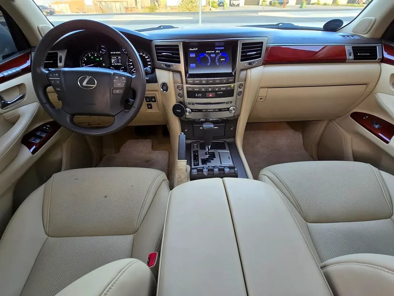 Lexus LX570 TITANIUM LX570 GCC