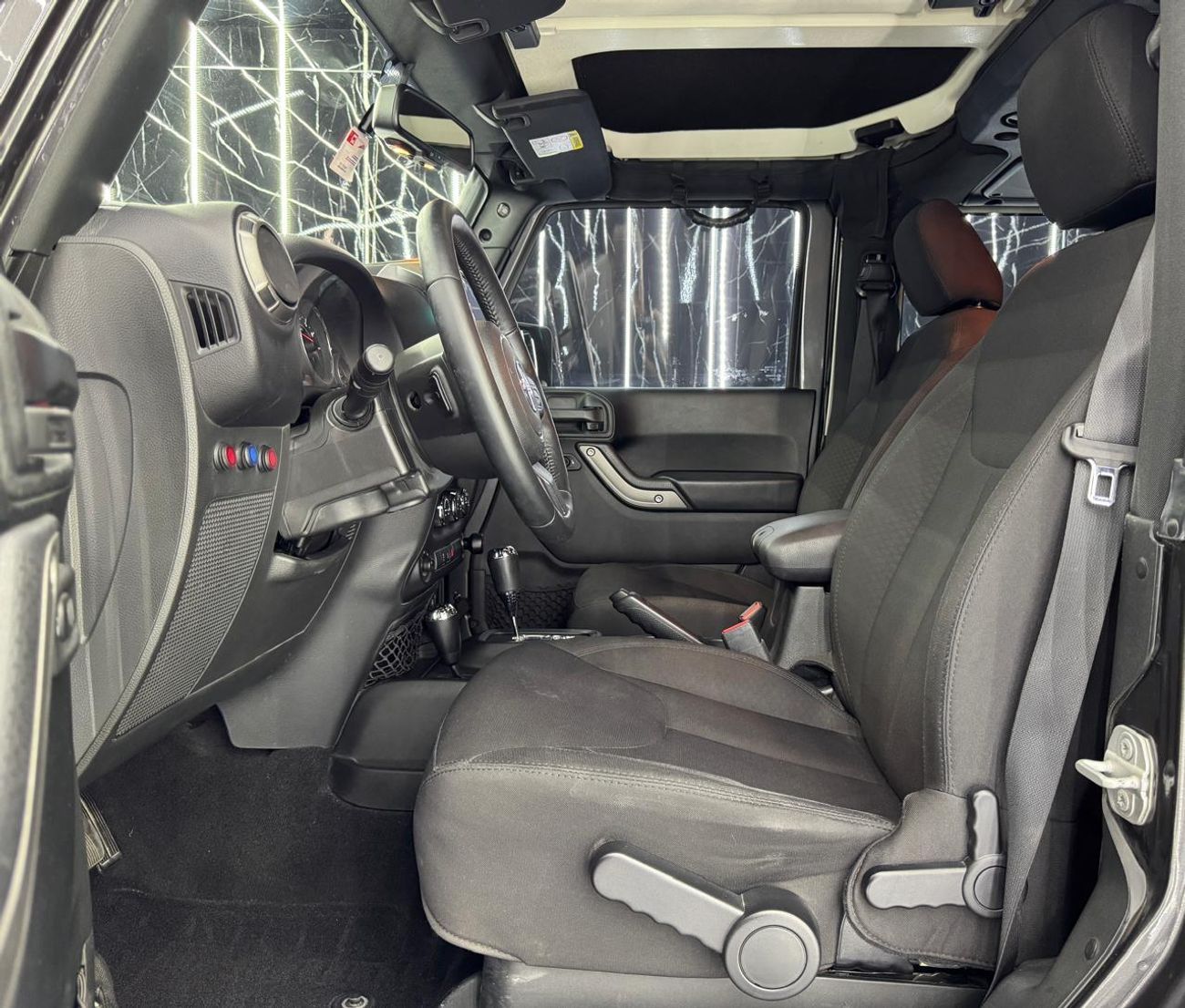 Jeep Wrangler Rubicon 3.6L A/T (5 Seater) 2018 Jeep Wrangler, Warranty, Service History, Excellent Condition, GCC