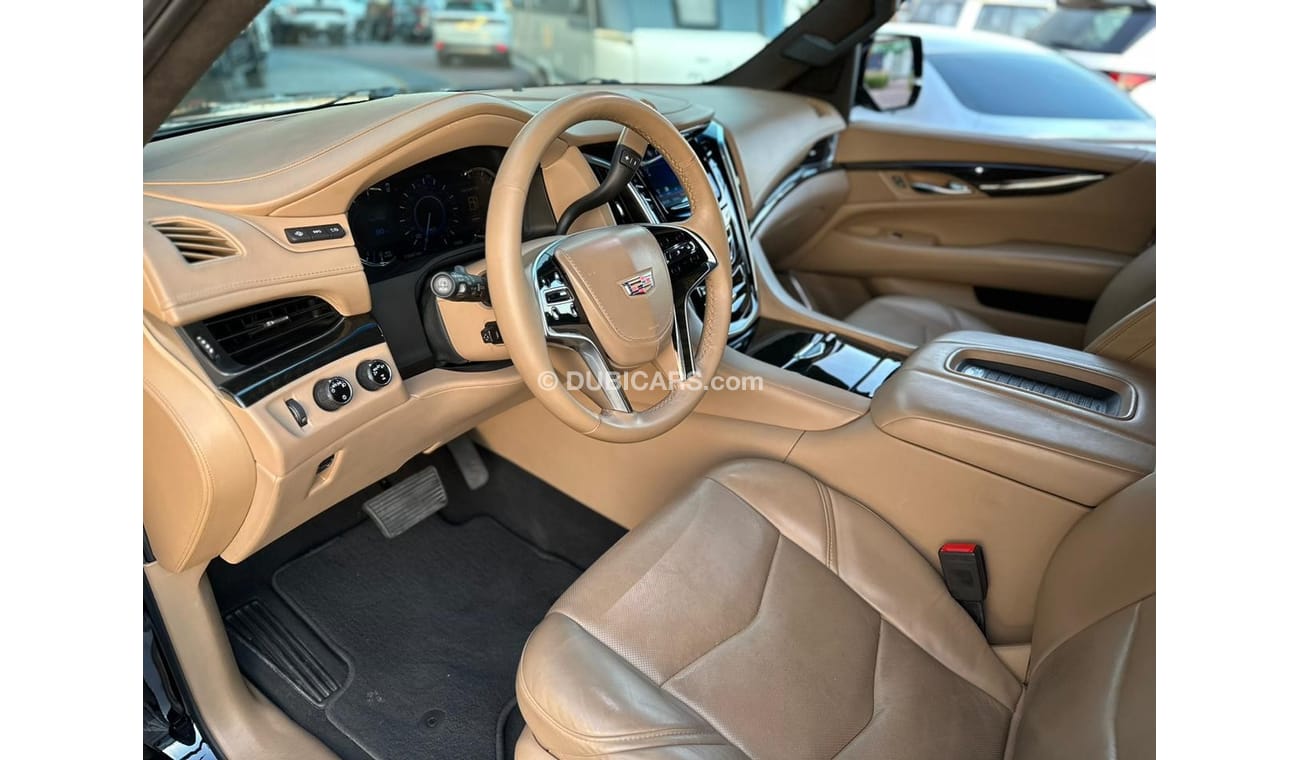 Cadillac Escalade Platinum LWB / GCC Spec