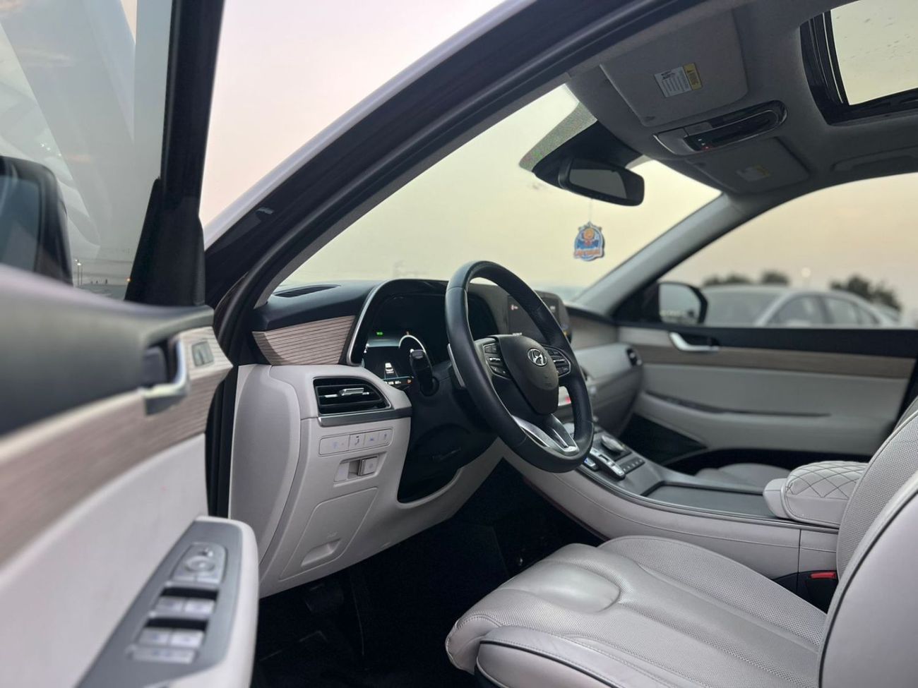 Hyundai Palisade 2022 Hyundai Palisade Limited Edition Full Option Panoramic leather seat View - 360* 5 CAM - HUD - 3