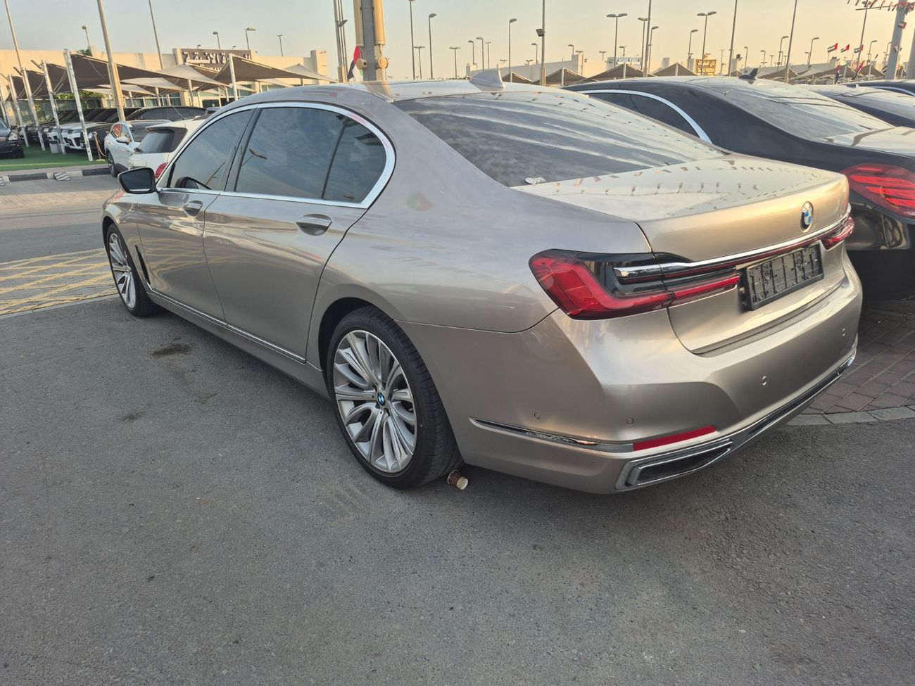 بي أم دبليو 730Li Executive 2.0L